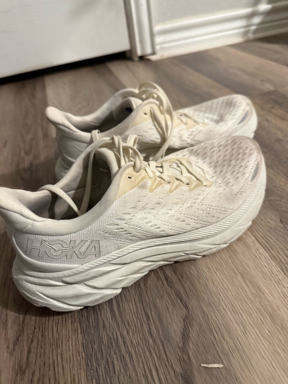 Hoka Clifton 8 Women's Cream/White Cushioned Running Shoes